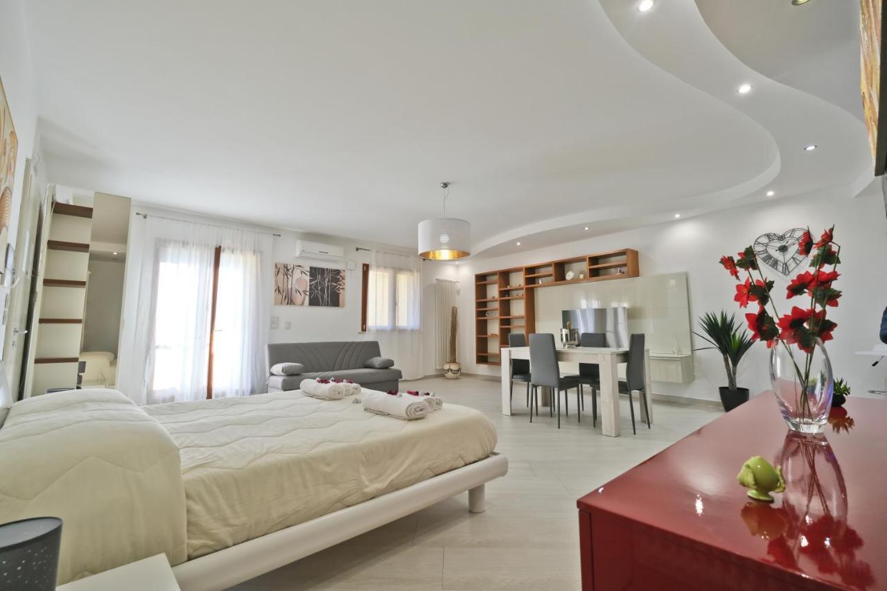Modern House - 5 Stelle - Posto Auto Privato Apartment Brindisi Bagian luar foto